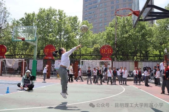 刻苦训练篮球时如何避免受伤的建议_2